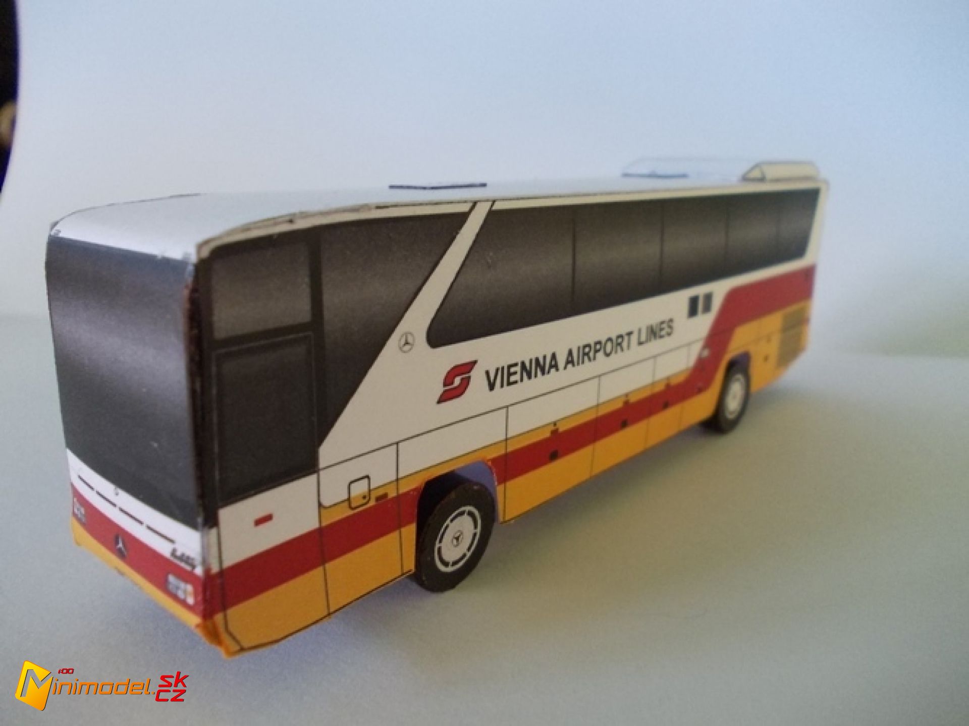 Mercedes-benz O350 Torismo - Vienna Airport Lines - Minimodel Web